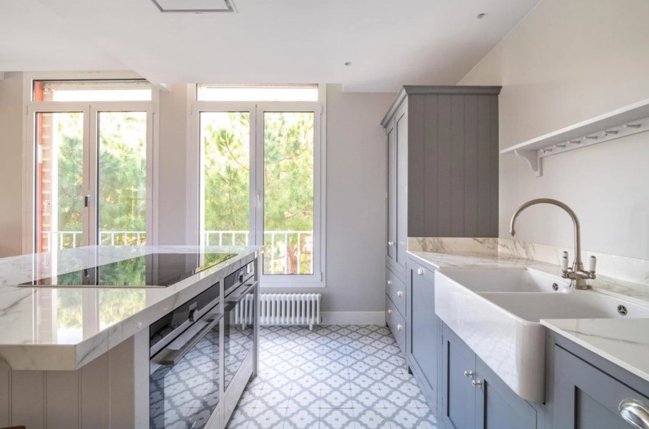 Encimera cocina en granito Blanco Cristal